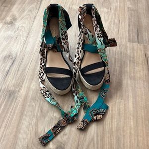 Shoedazzle Black Wedges with Blue Accent Ties